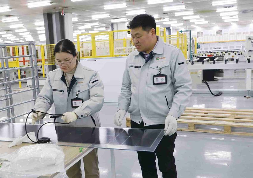 Jiangsu X-solar Green Building Technology Co., Ltd. linha de produção do fabricante