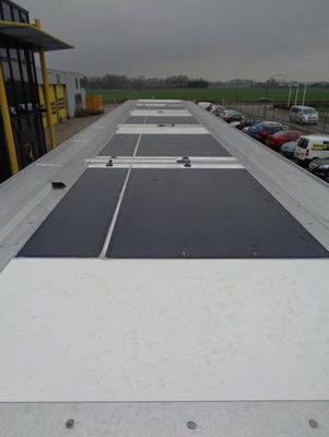 560W Painel Solar Flexível CE Certificado IEC ISO Pacote exportado com 44,19V Voltagem Óptima de Operação Envio rápido