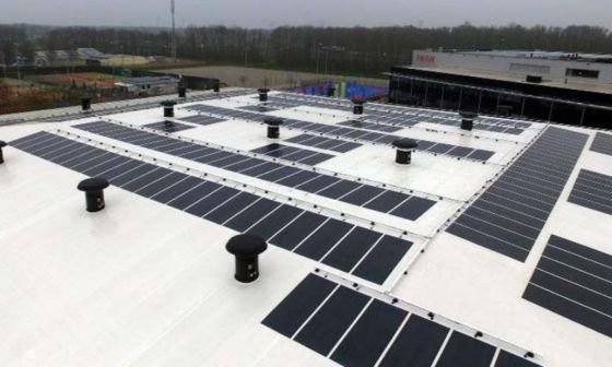 BIPV Painéis fotovoltaicos flexíveis 200W 480W 580W Modulo fotovoltaico solar de edifícios Peso bruto 9,100kg